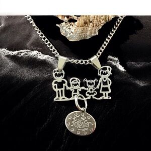 🆕 Family of Four Pendant Necklace Stainless Steel